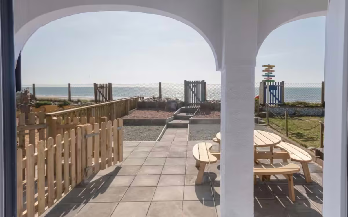 Venedotia – private garden terrace with sea views towards Cardigan Bay